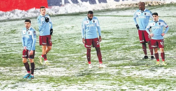 Trabzonspor karla kaplı zeminde Rizespor’a boyun eğdi