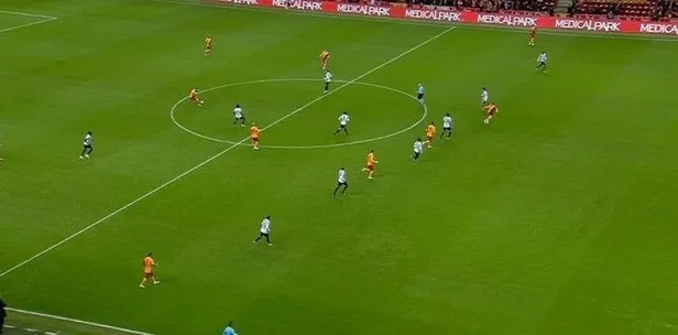 kerem-akturkoglunun-pozisyonu-yikti-galatasaray-once-sevindi-sonra-uzuldu-1638636145792.jpeg Kerem Aktürkoğlu'nun pozisyonu yıktı! Galatasaray önce sevindi sonra üzüldü...-3