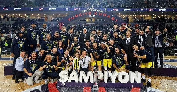 Fenerbahçe Beko Türkiye Kupası’nı 7. kez kaldırdı