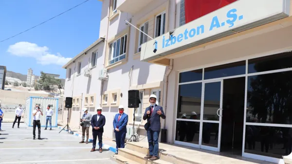 izmir-buyuksehir-belediyesinde-ihale-skandali-izmirli-firmalari-devre-disi-biraktilar-1624163129197.jpg İzmir Büyükşehir Belediyesi'nde ihale skandalı! İzmirli firmaları devre dışı bıraktılar-3