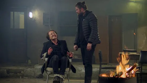 Arka Sokaklar 539. yeni bölüm 2. fragmanı izle: Kurye, Hüsnü'yü vuruyor! Hüsnü ölecek mi?-2