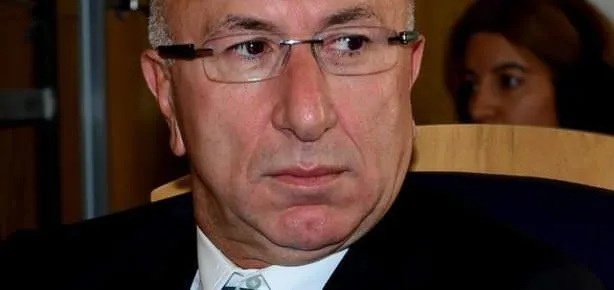 Ciner, hükümete kumpas kurdu