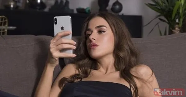 Bensu Soral ‘set günü’ deyip vücudunu sardığı havlusuyla paylaştı! Kamera arkası pozu sosyal medyayı salladı! Duru güzelliğiyle... - 5