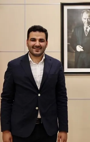 CHP'de derin kavga! Kılıçdaroğlu'nun otel fotoğrafını sızdıran Cem Aydın'ın İmamoğlu'nun ekibinde olduğu ortaya çıktı