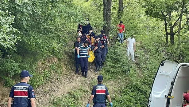 Zonguldak'ta ormanlık alanda erkek cesedi bulundu: Dere içinde bayağı bir kötü haldeydi...-4