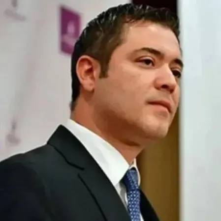 Şaibeli kurultay kampı