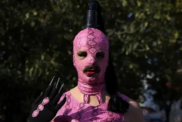 Bir fondaşa bir sapkınlara! Muhalif medyayı besleyen Batılı lobiler LGBT terörüne para yağdırdı: Lubunyalara 112 milyon TL'lik yeni fon
