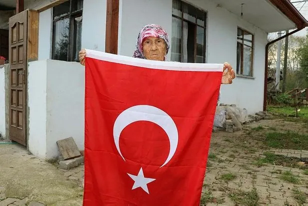 85 Yasindaki Hatice Teyzenin Gururlandiran Istegi Muslumanlar Icin Turkiye Icin Bayrak Istiyorum Takvim