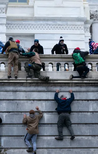 SON DAKİKA: ABD darbesi! Tarihe geçen kareler