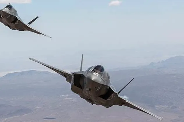 Mevlüt Çavuşoğlu'ndan flaş F-35 açıklaması