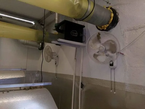 SON DAKİKA: Konya'da zehir tacirlerine ceza yağdı! 10 milyon harcayıp villayı uyuşturucu imalathanesine çevirdiler-6