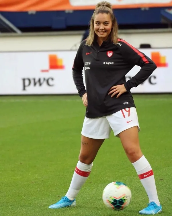 Survivor'da kim elendi? İşte Acun Ilıcalı'nın açıkladığı 2020 Survivor elenen ismi ve SMS sıralaması-6