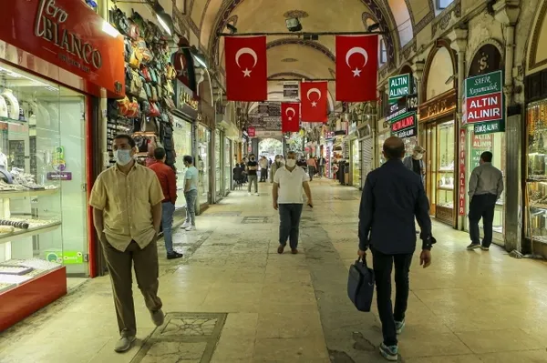 Koronavirüs nedeniyle yeni tedbirler! Yasaklar geri gelecek mi?-6