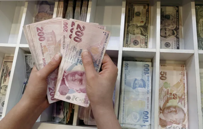 45-46-47-yas-altinda-olanlar-icin-erken-emeklilik-sansi-verildi-artik-beklemeden-emekli-oldunuz-1702379834803.jpg 45-46-47 yaş altında olanlar için erken emeklilik şansı verildi! Artık beklemeden emekli oldunuz-5