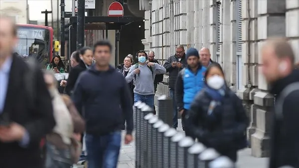 ingiltere-basbakani-johnson-yogun-bakim-uniteleri-cok-buyuk-risk-altinda-1610563570023.jpeg İngilizler zor durumda! Johnson: "Yoğun bakım üniteleri çok büyük risk altında"-5