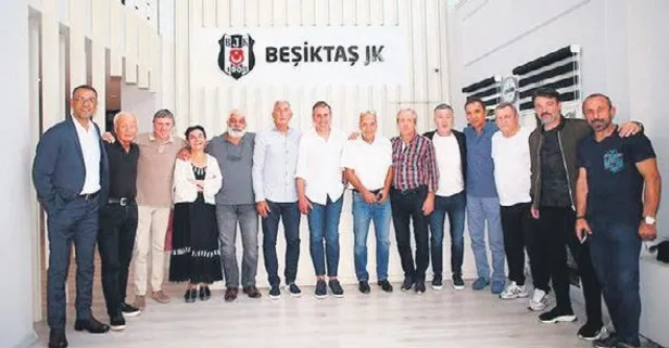 Efsanevi futbolcular Avcı’yı ziyaret etti