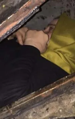 FETÖ'nün ablası aracın gizli bölmesinden çıktı
