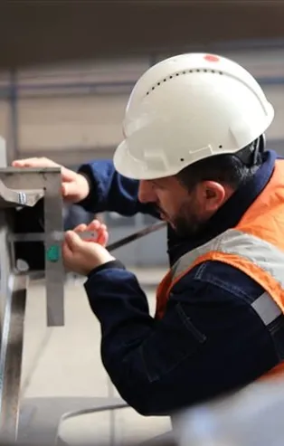 Bakan Selçuk duyurdu: 1,8 milyon gence destek!