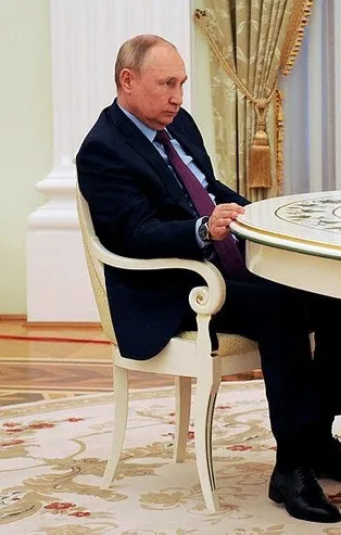 Son dakika: Azerbaycan Cumhurbaşkanı İlham Aliyev, Moskova'da Rusya lideri Putin ile görüştü