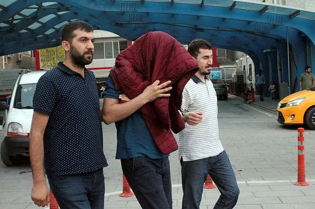FETÖ'nün mahrem imamlarına operasyon!