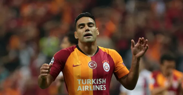 23 gündür sahalardan uzaktı... Galatasaray'ın golcüsü Falcao Beşiktaş derbisinde oynayacak mı?