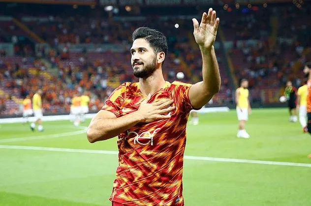 Galatasaray'da flaş Emre Akbaba kararı