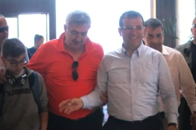 İmamoğlu'nun unvansız KKTC turu