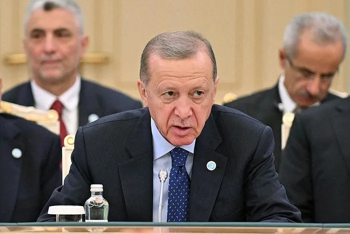Başkan Erdoğan'dan Kazakistan dönüşü uçakta önemli açıklamalar-5