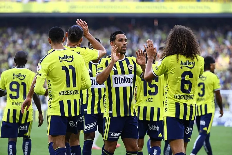 fbahce-icin-lig-simdi-basliyor-1789971688142.jpeg Spor yazarlarından Fenerbahçe yorumları! İsmail Kartal'a çift forvet eleştirisi-6