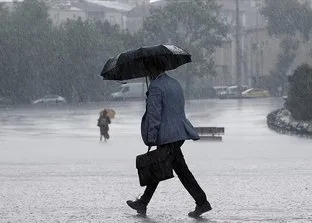 İZLE I Bursa’da sağanak yağış ve dolu hayatı felç etti!