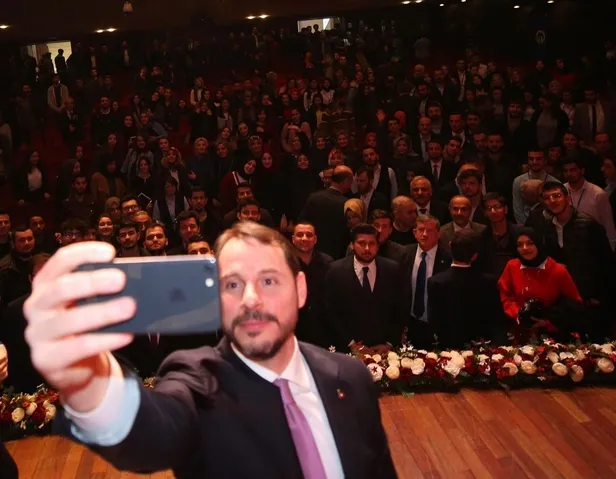 Bakan Albayrak, baba ocağı Dernekpazarı’nda halka seslendi-4