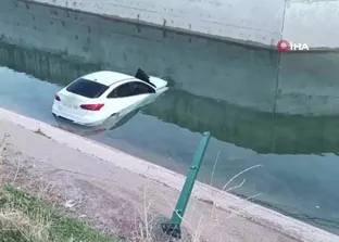 Diyarbakır’da otomobil su kanalına uçtu