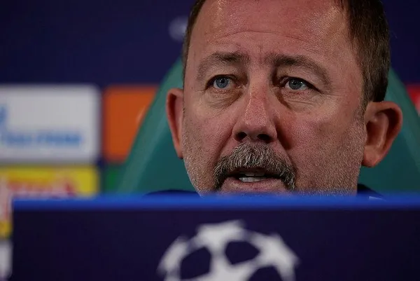 Beşiktaş'ta Sergen Yalçın Sporting Lizbon maçı öncesi temkinli konuştu! İlk iki için şansımız az-2