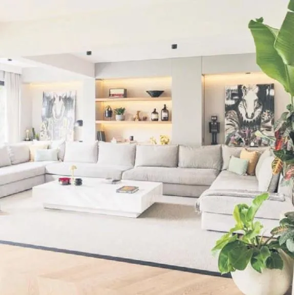 demet-ozdemir-ile-oguzhan-kocun-3-milyon-tlye-yeniledikleri-evleri-sosyal-medyada-gundem-oldu-1673822012569.jpeg Demet Özdemir ile Oğuzhan Koç’un 3 milyon TL'ye yeniledikleri evleri sosyal medyada gündem oldu-2