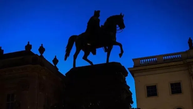 avrupa-kisi-zor-gecirecek-gaz-depolari-bos-cikti-almanyadan-soguk-dus-onerisi-1659077589733.jpeg Avrupa kışı zor geçirecek! Gaz depoları boş çıktı... Almanya'dan 'soğuk duş' önerisi!-6