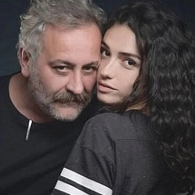 Can Borcu’nun Yekta’sı Tolga Güleç’in eski eşi bakın kim! Dürüye'nin Güğümleri'nin yıldızıyla 4 yıl aynı yastığa baş koymuş... - 9