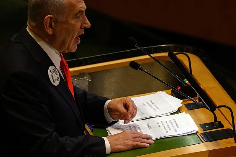 Netanyahu konuşurken salon boşaldı (AFP)