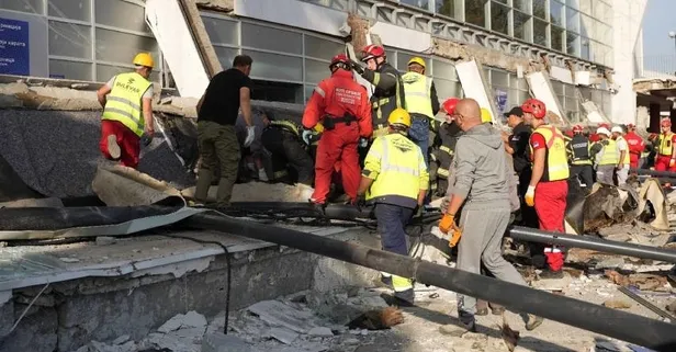 Sırbistan'da tren istasyonundaki beton sundurma çöktü! 14 kişi hayatını kaybetti
