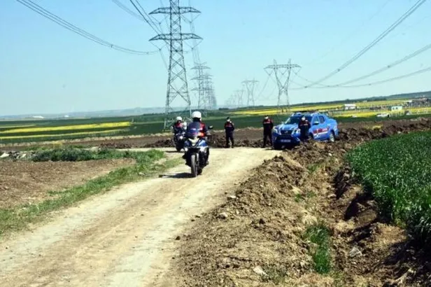 Tekirdağ'da kaçak geçişlere yönelik tarlalarda motosikletli denetim-3