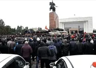 Kırgızistan’da yağma başladı