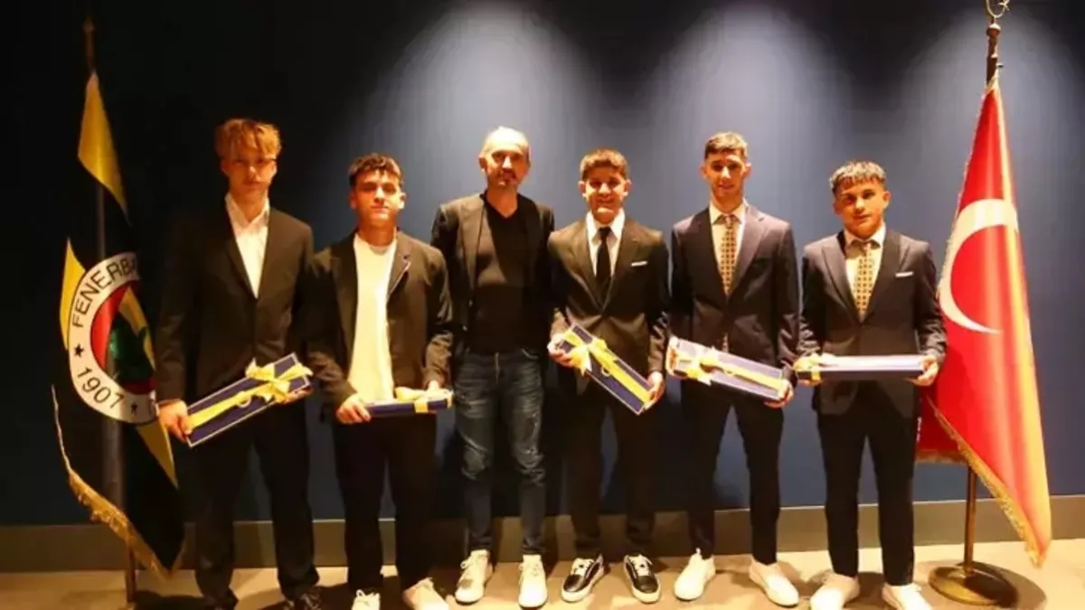 Fenerbahçe'nin alt yapısında 5 imza