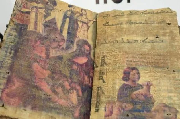 Diyarbakır'da 1400 yıllık dini motifli kitap ele geçirildi