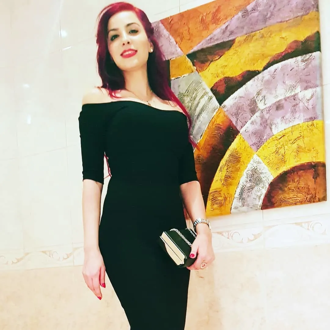 erhan-celikin-esi-op-dr-ozlem-gultekin-vefat-etti-1786695096715.jpg Erhan Çelik'in eşi Op. Dr. Özlem Gültekin vefat etti: Acı haberi kliniği duyurdu-7