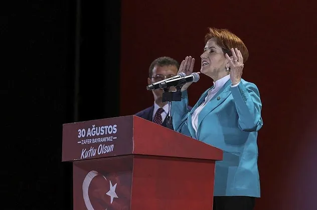 Meral Akşener'in Ekrem İmamoğlu'nu Fatih Sultan Mehmet'e benzetmesine tepkiler çığ gibi