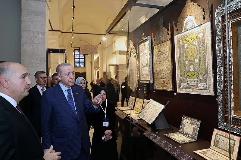 baskan-erdogandan-kimliksizlestirme-siyasetine-tepki-bu-zihniyete-firsat-vermeyecegiz-1792846280815.jpeg Başkan Erdoğan'dan kimliksizleştirme siyasetine tepki! Bu zihniyete fırsat vermeyeceğiz-3