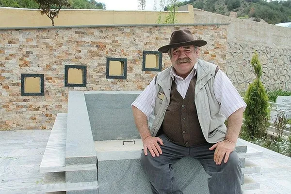 Oyuncu Yakup Yavru: Mezara baktıkça ölesim geliyor-1