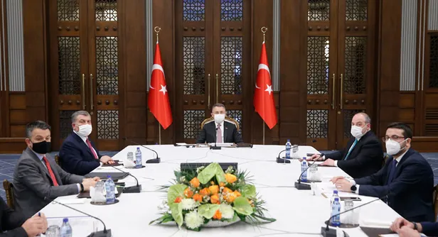 son-dakika-cumhurbaskanligi-kulliyesinden-yapilan-yerli-asi-toplantisinin-ardindan-flas-aciklama-1616774686638.jpg Son dakika: Cumhurbaşkanlığı Külliyesi'nde yapılan 'Yerli aşı' toplantısının ardından flaş açıklama!-3