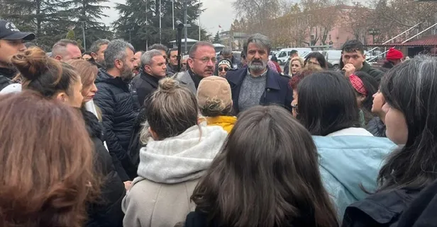 Köpek katliamına vatandaşlardan sert tepki: Mansur elini hayvanlardan çek!