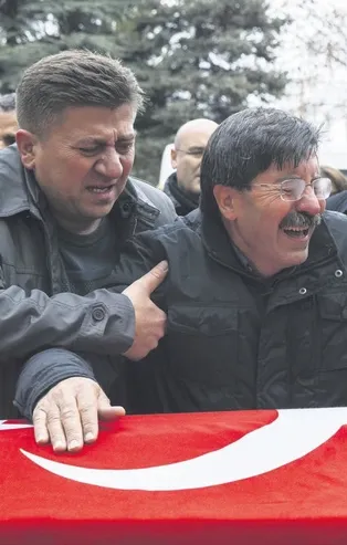 Ceren Damar Şenel son yolculuğuna uğurlandı