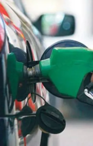 Benzine bir indirim daha geldi